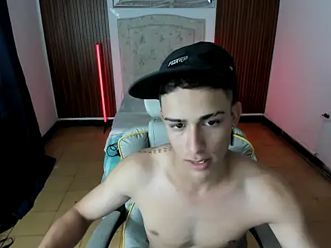 pablo prada online show from November 20, 7:35 pm