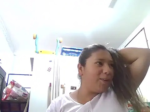 marcelaxxxl online show from November 26, 1:23 pm