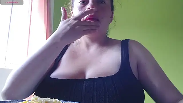 Rouse hot  online show from June 18, 6:34 pm