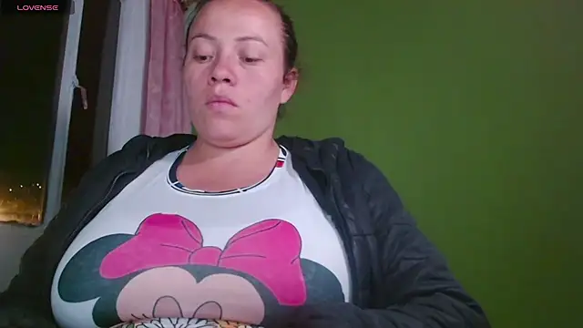 Rouse hot  online show from June 23, 12:52 am