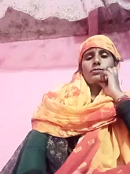 Snapshot of Pirvesh_singh chatting on November 26, 4:57 am Pirvesh singh online show from November 26, 4:57 am