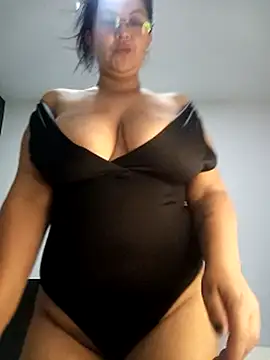 Snapshot of CelesteAlvarez1989 chatting on April 8, 2:55 am CelesteAlvarez1989 online show from April 8, 2:55 am