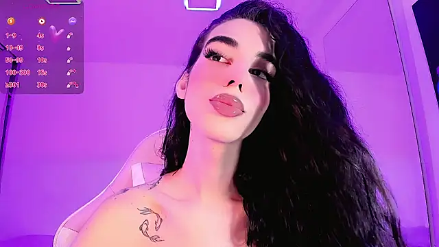 Snapshot of LeslieAmor1 chatting on December 16, 11:59 am LeslieAmor1 online show from December 16, 11:59 am