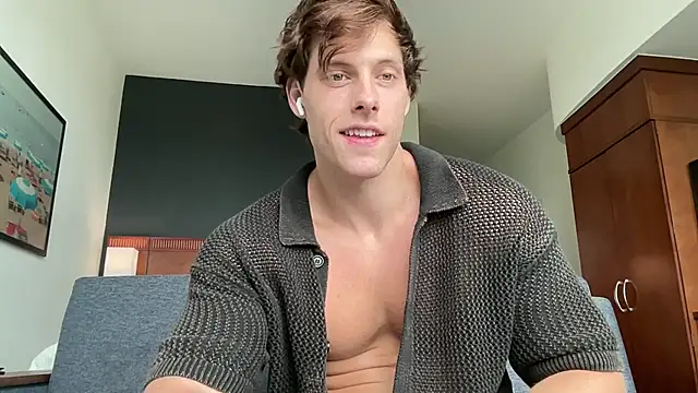 Snapshot of alex_islivee chatting on June 9, 5:02 pm alex islivee online show from June 9, 5:02 pm