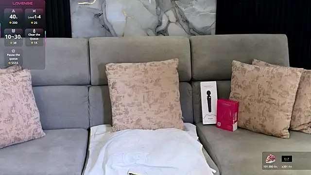 Snapshot of zendayavg chatting on December 15, 12:31 pm zendayavg online show from December 15, 12:31 pm