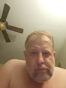 Snapshot of Mikey40wv chatting on July 7, 7:23 am Mikey40wv online show from July 7, 7:23 am