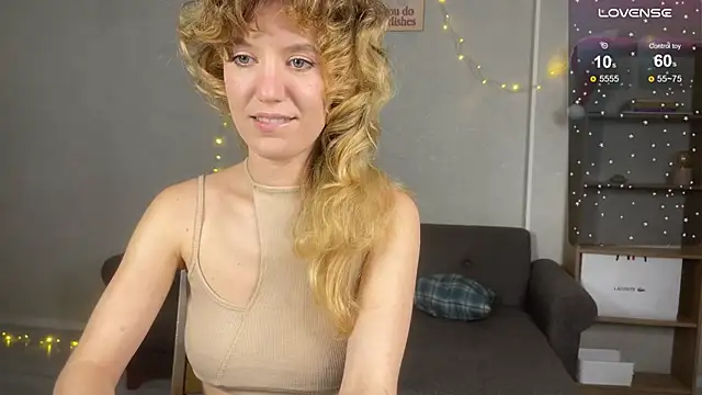 Snapshot of Play_Me_Softly chatting on December 19, 2:57 pm Play Me Softly online show from December 19, 2:57 pm