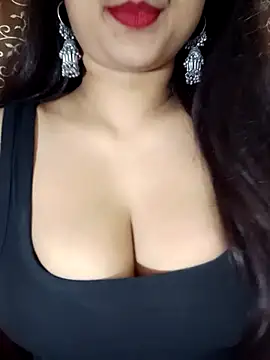 Snapshot of Aradhna_08 chatting on December 4, 6:01 am Aradhna 08 online show from December 4, 6:01 am