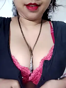 Snapshot of Aradhna_08 chatting on December 5, 6:44 am Aradhna 08 online show from December 5, 6:44 am