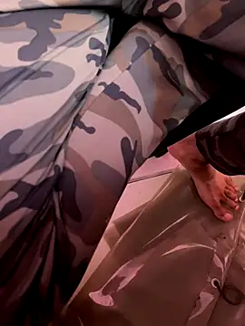 Snapshot of Your_imran chatting on November 17, 6:30 am Your imran online show from November 17, 6:30 am