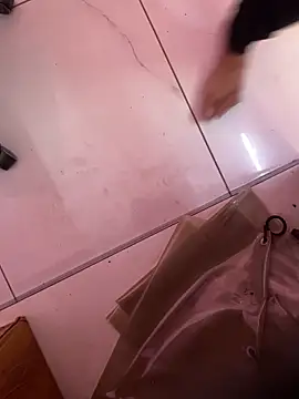 Snapshot of Your_imran chatting on December 1, 7:02 am Your imran online show from December 1, 7:02 am