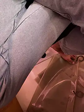 Snapshot of Your_imran chatting on December 15, 5:34 am Your imran online show from December 15, 5:34 am