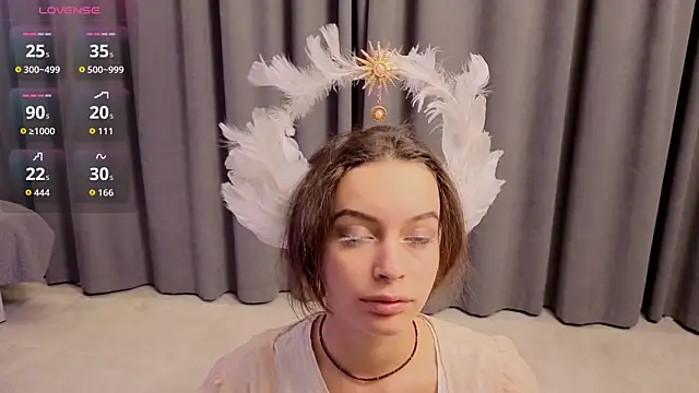 Luna Veyra online show from December 4, 10:51 pm