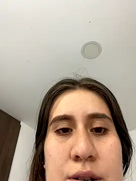 Snapshot of Scarlett_Noire_outdoors chatting on November 28, 2:14 am Scarlett Noire outdoors online show from November 28, 2:14 am