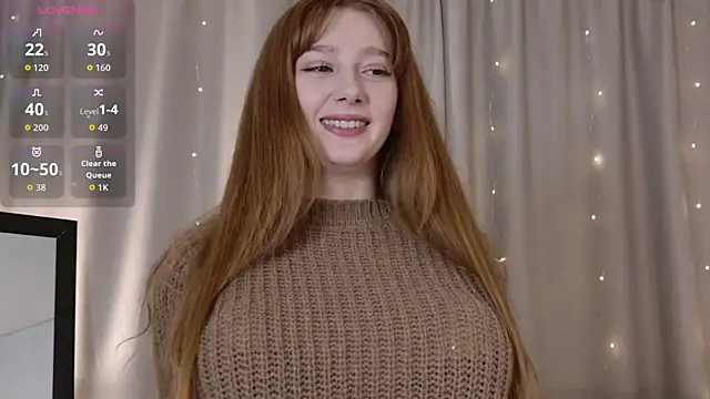 Snapshot of AdritVance chatting on November 19, 9:31 am AdritVance online show from November 19, 9:31 am