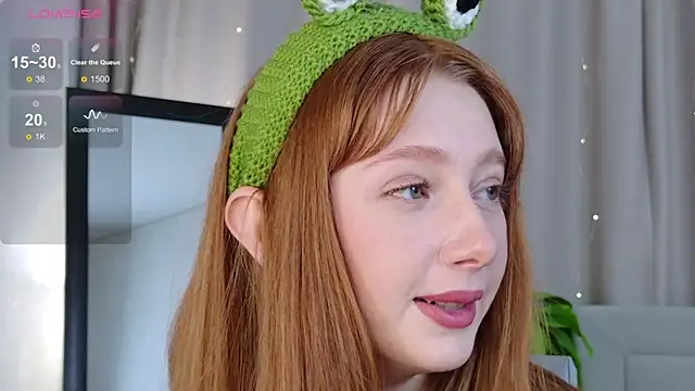 Snapshot of AdritVance chatting on November 26, 9:10 am AdritVance online show from November 26, 9:10 am