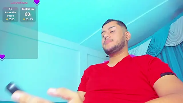 Snapshot of Latino_Hot_Boy chatting on November 21, 8:07 pm Latino Hot Boy online show from November 21, 8:07 pm