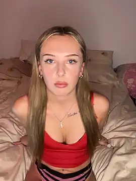 Snapshot of Maria-Becker chatting on November 25, 4:07 pm Maria-Becker online show from November 25, 4:07 pm