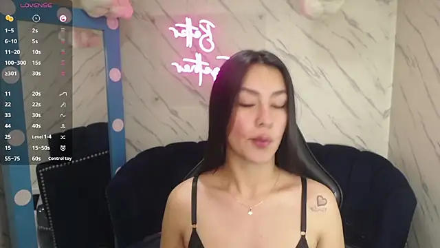 Maleja v  online show from January 6, 1:48 pm