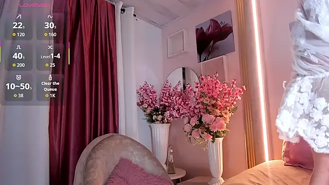  ivone online show from December 1, 7:19 pm