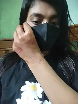 Disha Nur0 online show from June 12, 7:02 pm