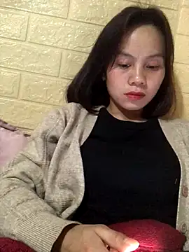 Trangbabylove online show from December 19, 9:44 pm