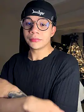 Snapshot of MarcoKostov chatting on November 19, 2:44 am MarcoKostov online show from November 19, 2:44 am