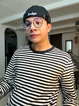 Snapshot of MarcoKostov chatting on November 24, 2:33 am MarcoKostov online show from November 24, 2:33 am