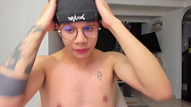 Snapshot of MarcoKostov chatting on November 28, 10:23 pm MarcoKostov online show from November 28, 10:23 pm