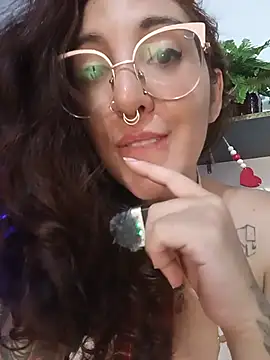Melinerd online show from July 28, 8:52 pm