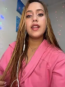 Snapshot of asshly20 chatting on November 27, 8:22 pm asshly20 online show from November 27, 8:22 pm