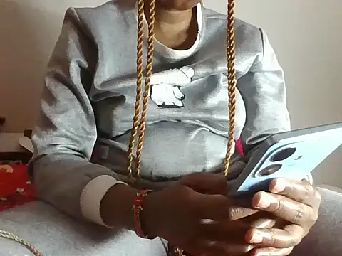 Snapshot of Naughtybadgal chatting on April 10, 8:13 pm Naughtybadgal online show from April 10, 8:13 pm