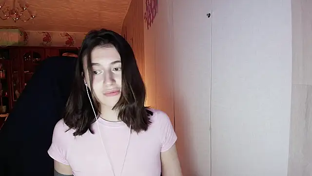 KristinaScott online show from March 1, 5:59 pm