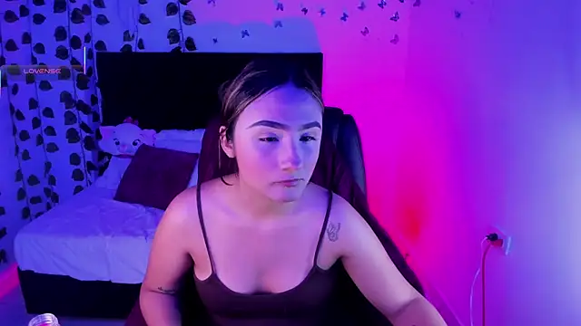 Snapshot of Anna_valerious7 chatting on January 12, 7:02 am Anna valerious7 online show from January 12, 7:02 am