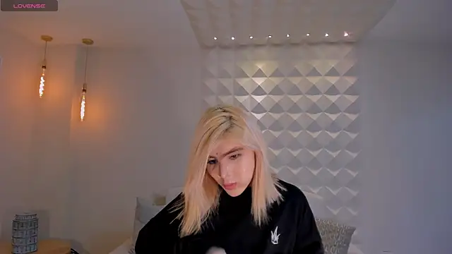 CarlaBrunni online show from January 10, 12:40 pm