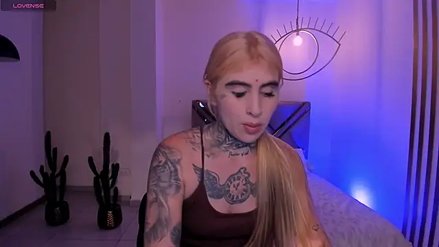 CarlaBrunni online show from February 11, 3:55 am