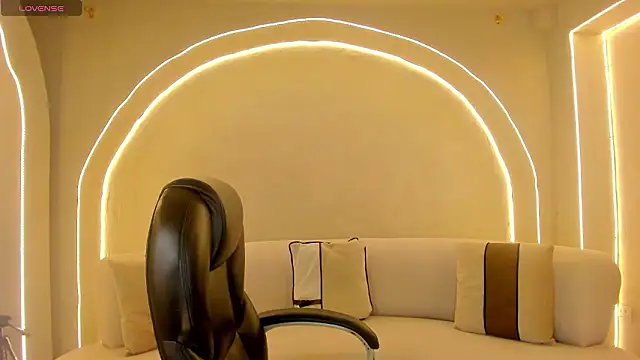 ZaraKafruni online show from March 5, 4:30 am