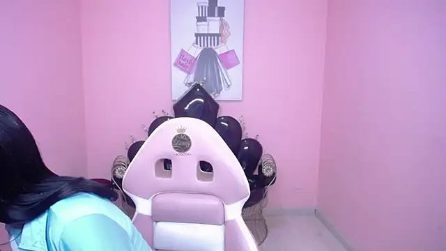 Snapshot of Milu_carbajal_x chatting on November 14, 11:24 pm Milu carbajal x online show from November 14, 11:24 pm