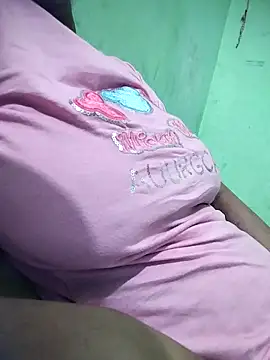 Snapshot of Sonia_Suny007 chatting on November 19, 2:33 am Sonia Suny007 online show from November 19, 2:33 am