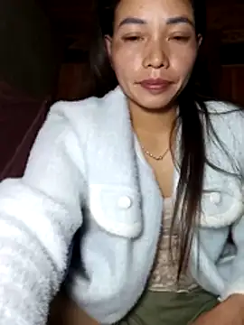 Snapshot of _Su-Su_ chatting on December 13, 9:53 pm Su-Su online show from December 13, 9:53 pm