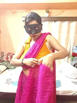 Cute-richa1 online show from February 1, 2:04 pm