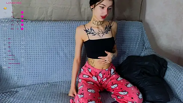 Snapshot of Donna_Hicks chatting on November 30, 2:48 am Donna Hicks online show from November 30, 2:48 am