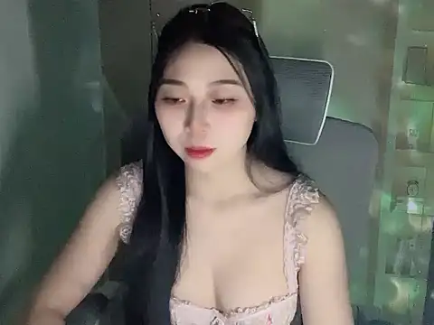 Lousii online show from November 27, 1:24 pm