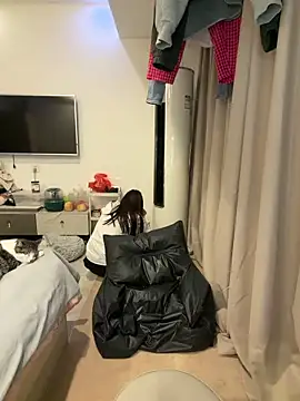 Snapshot of XX125216 chatting on December 4, 1:31 pm XX125216 online show from December 4, 1:31 pm