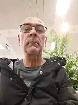 raini14770 online show from December 20, 6:59 pm