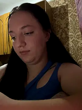 Snapshot of DianasLovex chatting on November 19, 8:20 pm DianasLovex online show from November 19, 8:20 pm