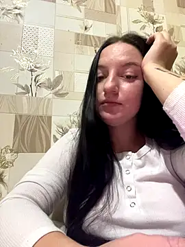 Snapshot of DianasLovex chatting on November 23, 7:46 pm DianasLovex online show from November 23, 7:46 pm