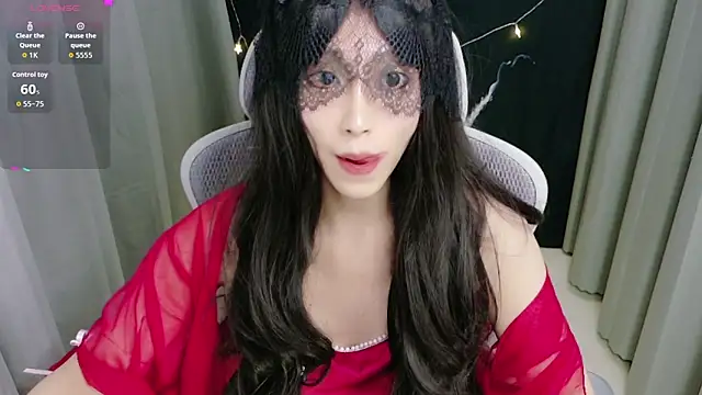 Snapshot of Lulu_QAQ chatting on November 19, 1:44 pm Lulu QAQ online show from November 19, 1:44 pm