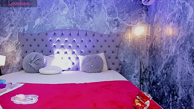 Snapshot of Ada_Turner chatting on December 2, 6:47 pm Ada Turner online show from December 2, 6:47 pm