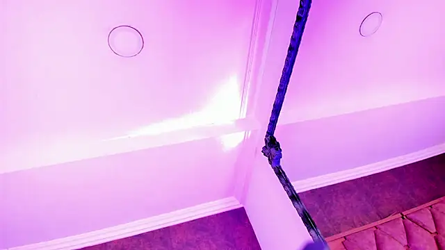 Snapshot of VictoriaSaenz1_ chatting on November 20, 5:40 am VictoriaSaenz1 online show from November 20, 5:40 am